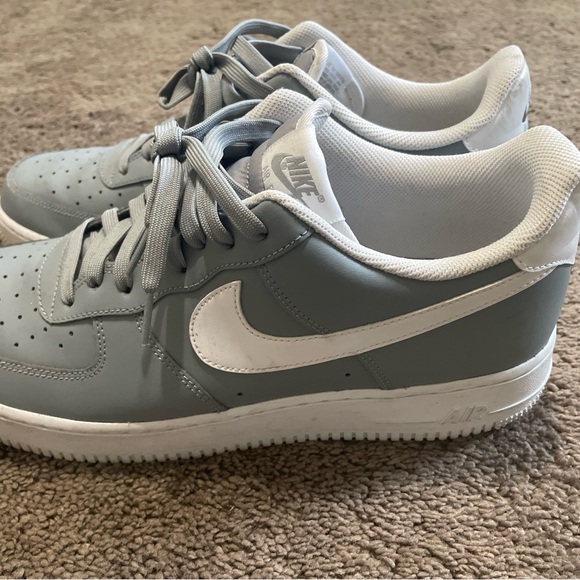 AIR FORCE 1 ONES (RARE) - Picture 4 of 4